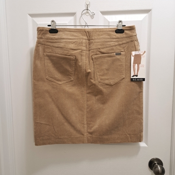 S.C. & Co Corduroy Skirt Womens Size 12 Pull On Cord Mini Skirt Tan Brown NWT - Picture 3 of 13